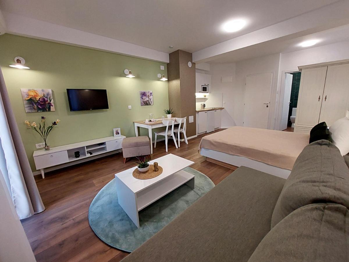 Iris Guesthouse Ohrid Exterior foto