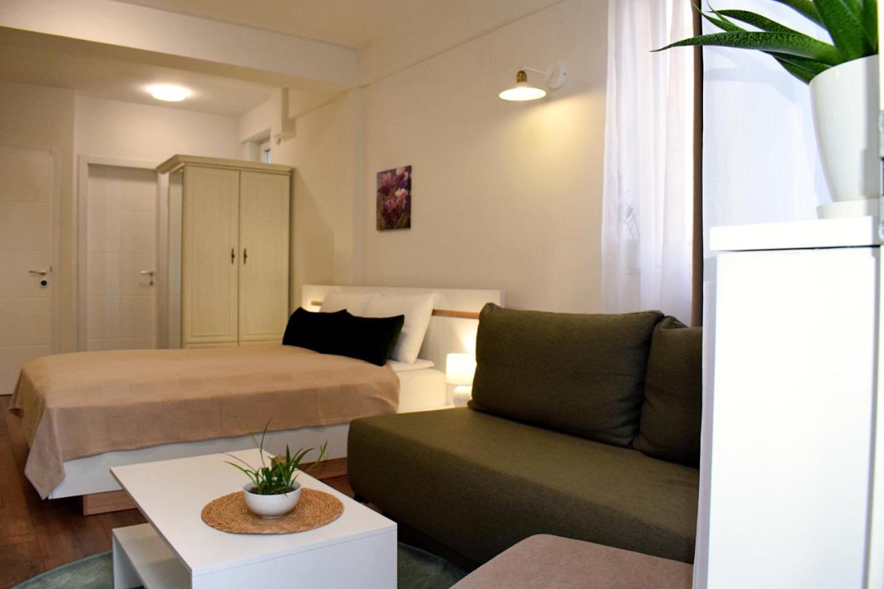 Iris Guesthouse Ohrid Exterior foto